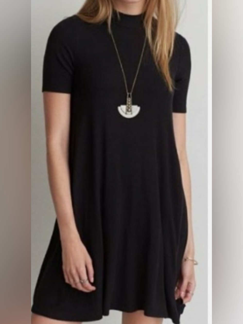 American Eagle Outfitters Black Short-Sleeve Swing Dress